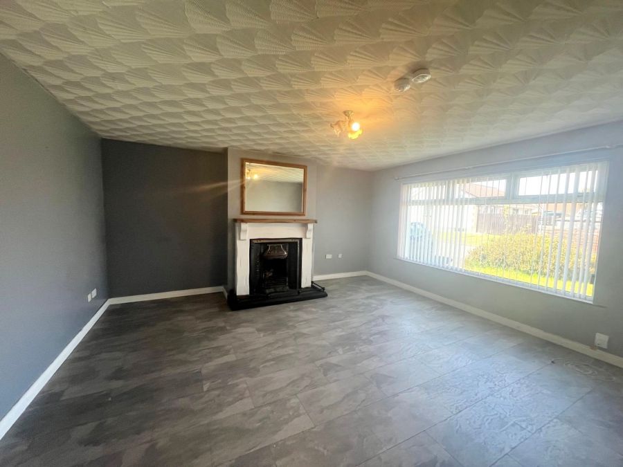 12 Magheramenagh Park