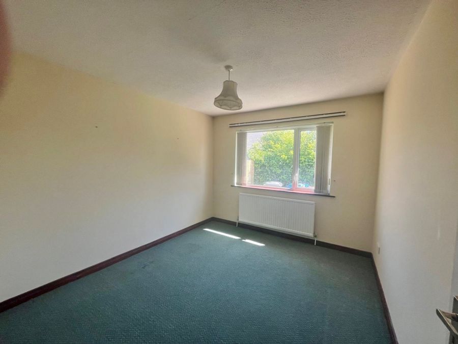 12 Magheramenagh Park