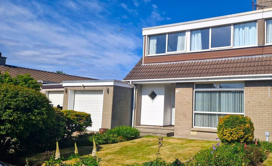 20 Hopefield Crescent,portrush, BT56 8LH