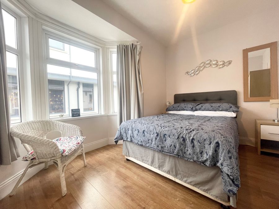 22 Eglinton Lane