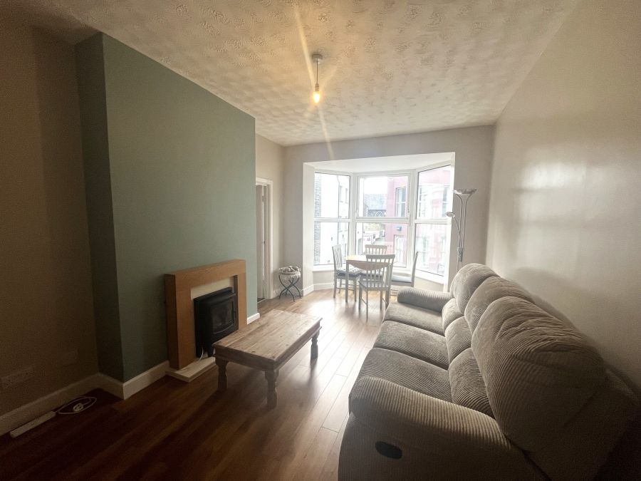 9B Bath Street
