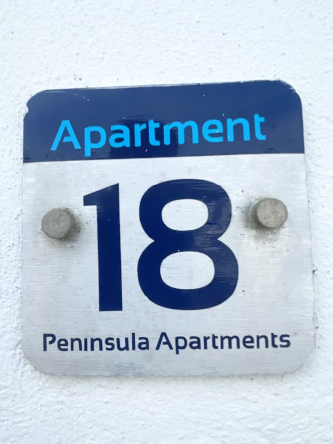 Apt 18 Peninsula Apartments