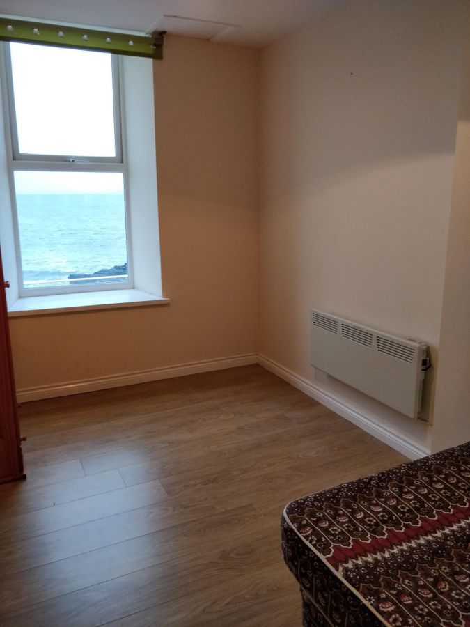Flat 1, 39-41 The Promenade