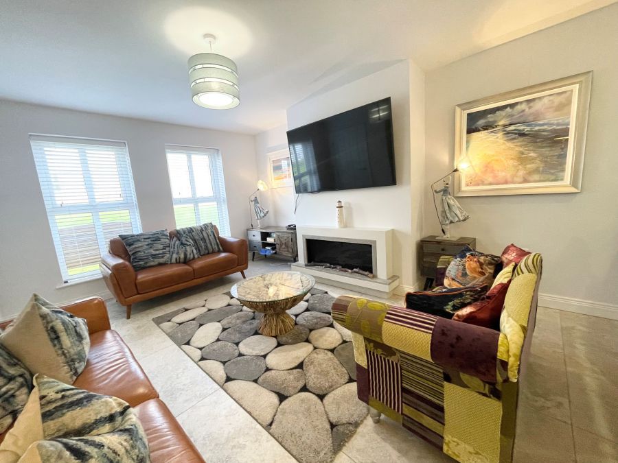 23  West Strand Drive