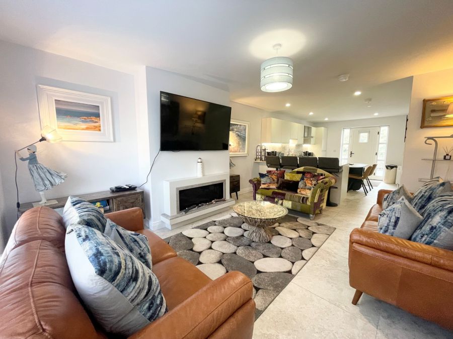 23  West Strand Drive