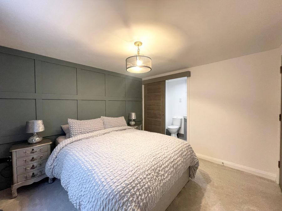 Apartment 15 Peninsula