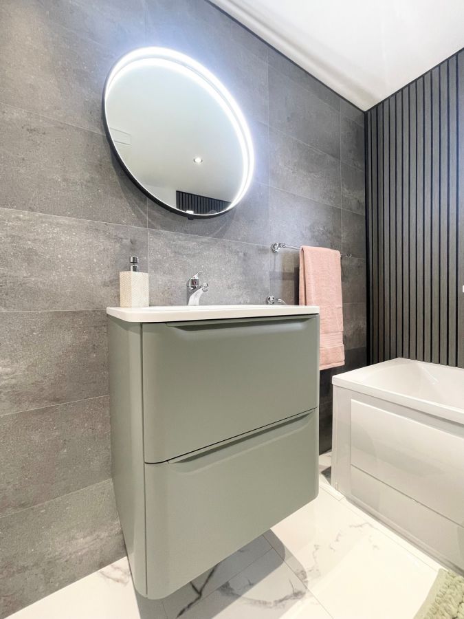 Apartment 15 Peninsula