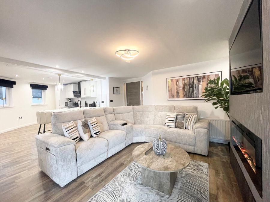 Apartment 15 Peninsula