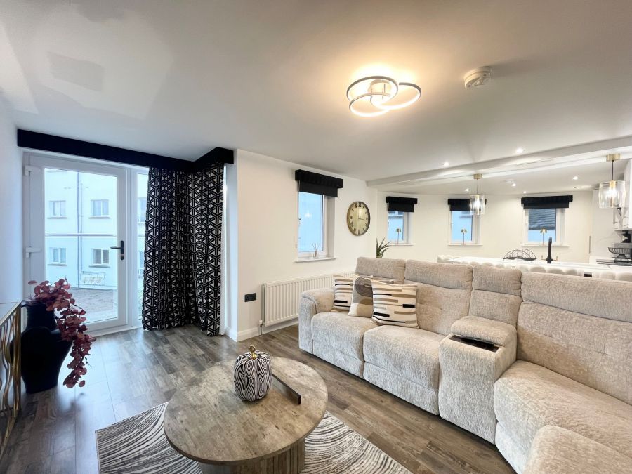 Apartment 15 Peninsula