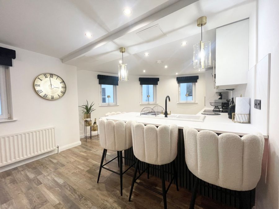 Apartment 15 Peninsula