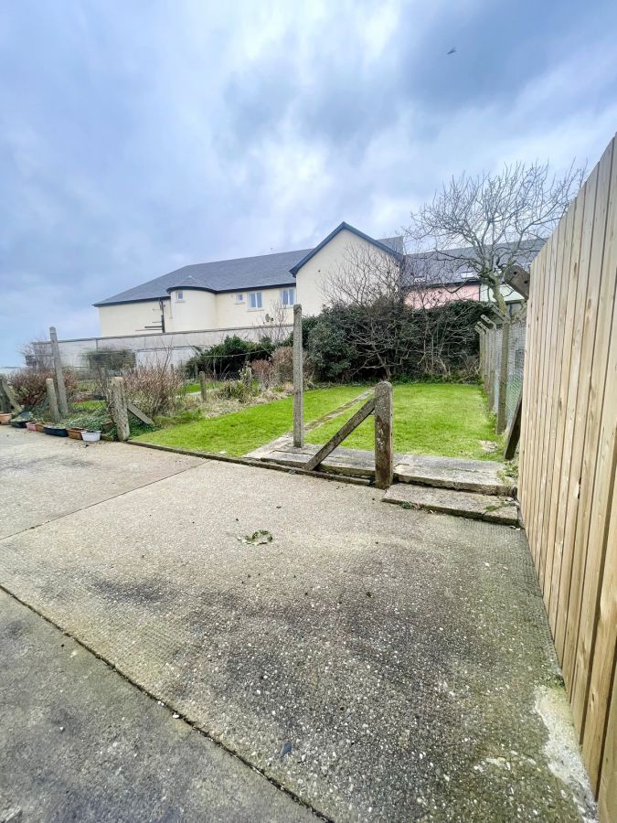 2 Coastguard Cottages