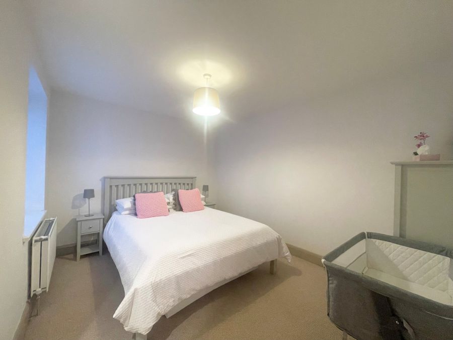 Apt 1, 19 Lansdowne Crescent