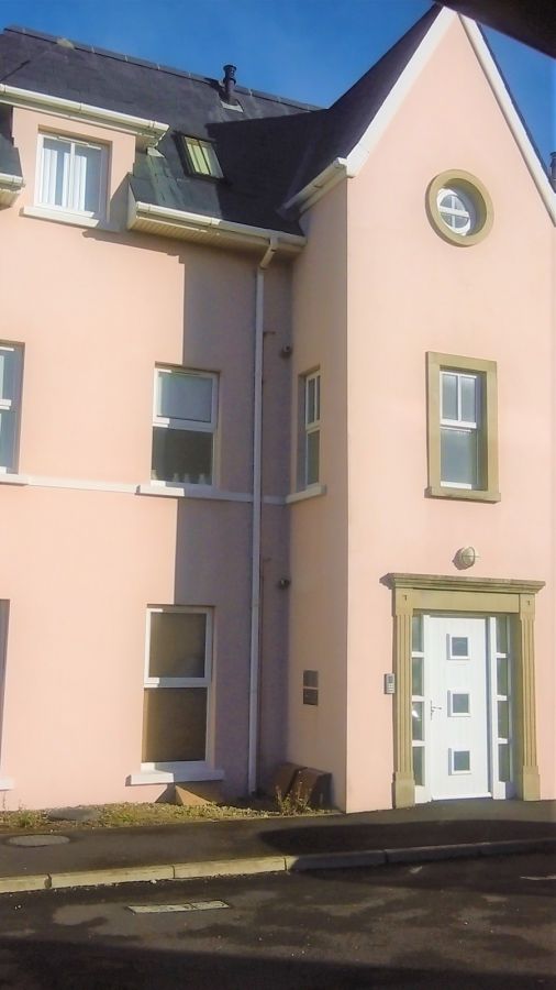 35 West Strand Avenue