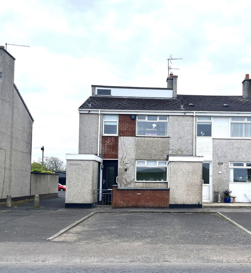 4 Rodney Square, Portrush, BT56 8LF