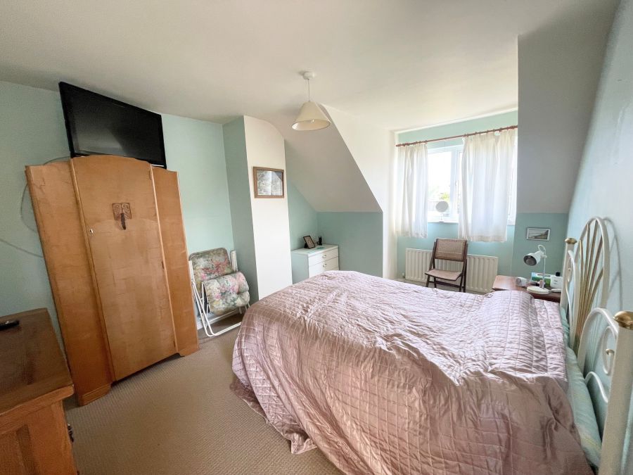33 Primrose Gardens