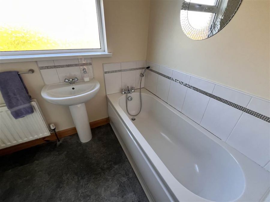 15 Beechdene Crescent 15 Beechdene Crescent