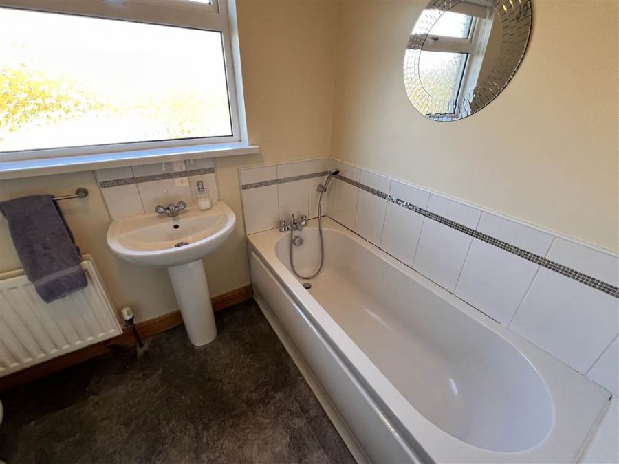 15 Beechdene Crescent 15 Beechdene Crescent