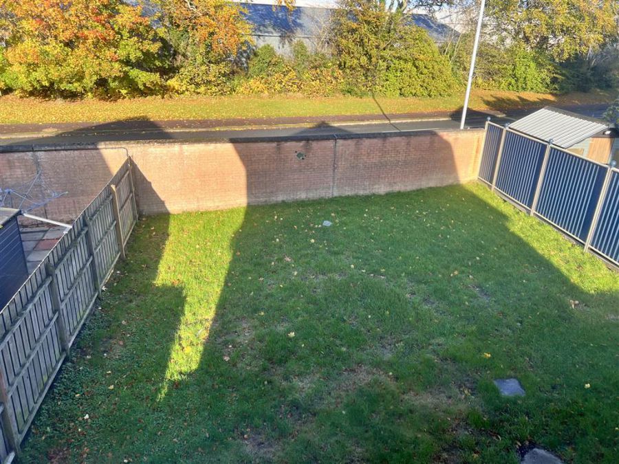 15 Beechdene Crescent 15 Beechdene Crescent