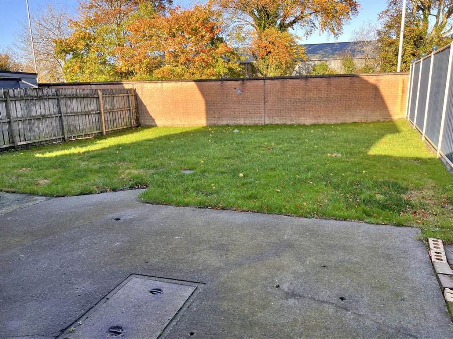 15 Beechdene Crescent 15 Beechdene Crescent