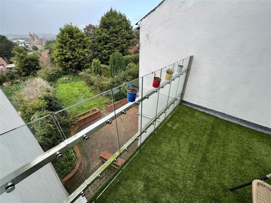 36B Victoria Avenue