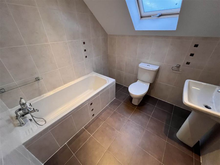 2A Ballyblack Road East