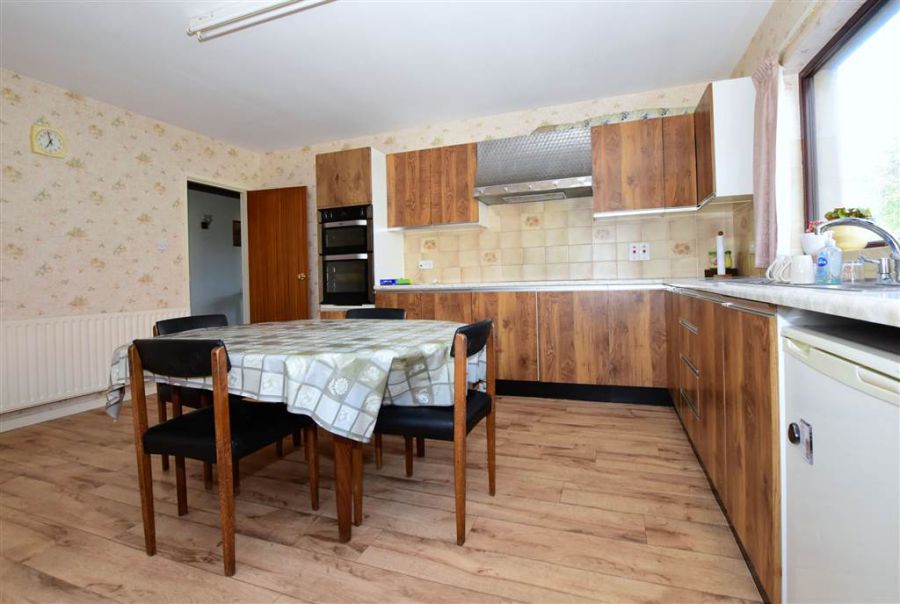 Bungalow with c. 20.5 acres, 71 Saintfield Road