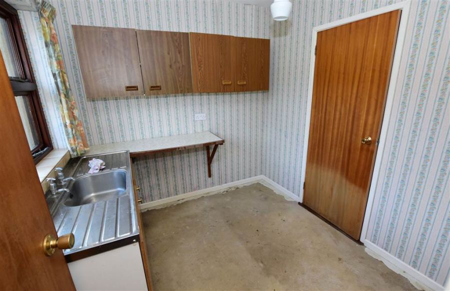 Bungalow with c. 20.5 acres, 71 Saintfield Road