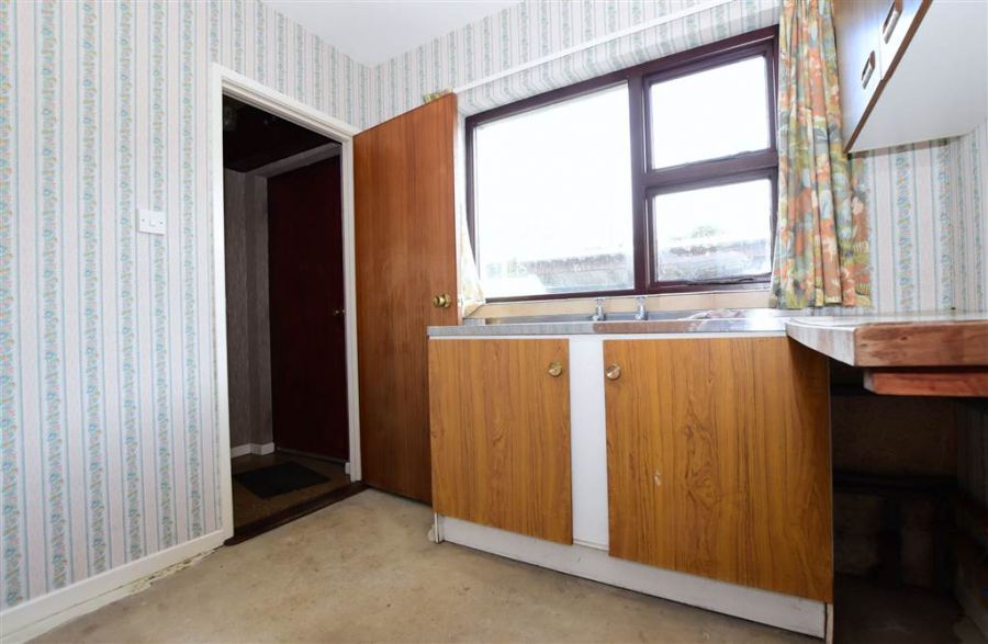 Bungalow with c. 20.5 acres, 71 Saintfield Road