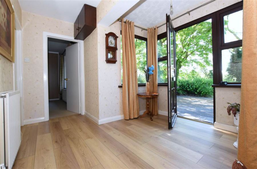 House & over 3 acres of land, 47 Tullygarvan Road