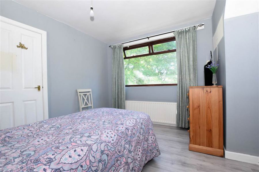 House & over 3 acres of land, 47 Tullygarvan Road