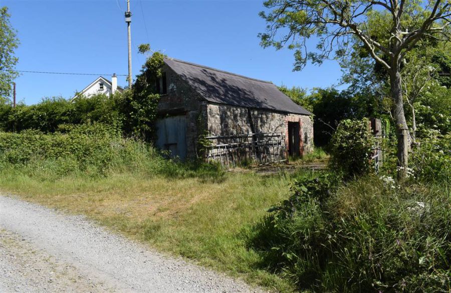 House & over 3 acres of land, 47 Tullygarvan Road
