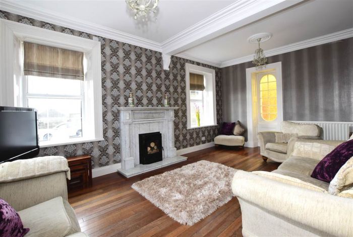 Fairmount, House, Outbuildings & c.7.5 acres, 14 Andersons Hill