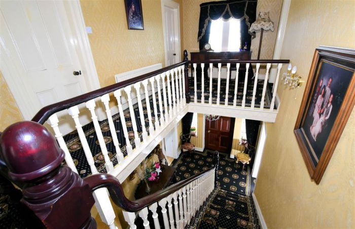 Fairmount, House, Outbuildings & c.7.5 acres, 14 Andersons Hill