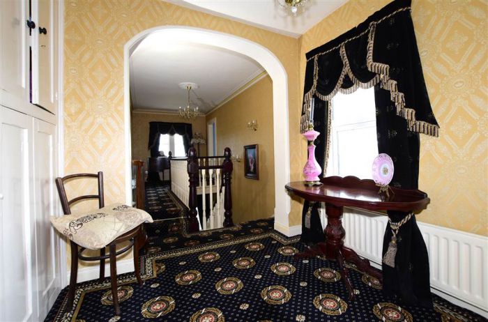 Fairmount, House, Outbuildings & c.7.5 acres, 14 Andersons Hill