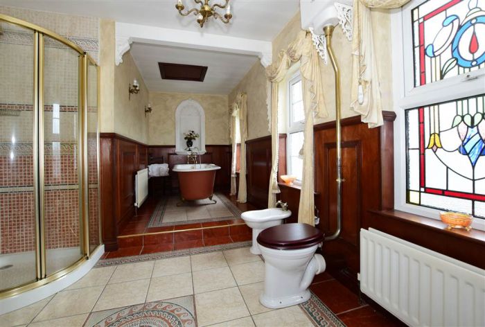 Fairmount, House, Outbuildings & c.7.5 acres, 14 Andersons Hill