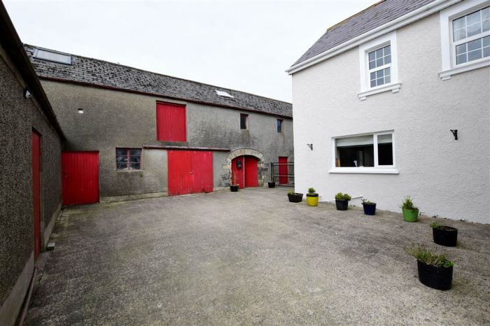 Fairmount, House, Outbuildings & c.7.5 acres, 14 Andersons Hill