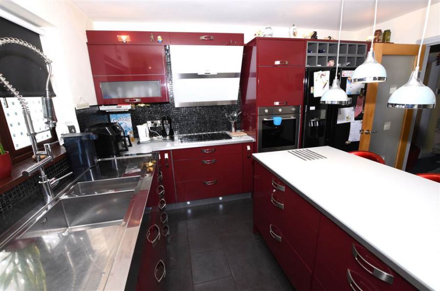 2 Portview Court