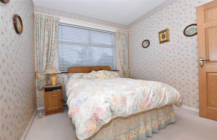 31 Tullynagardy Road