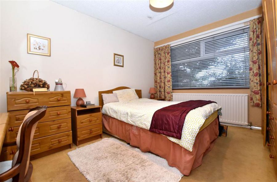 31 Tullynagardy Road