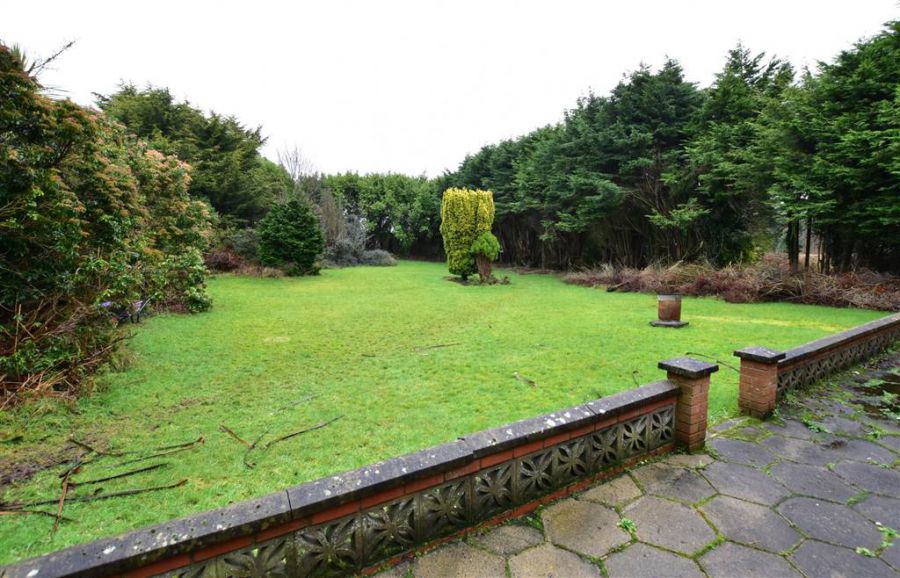 31 Tullynagardy Road