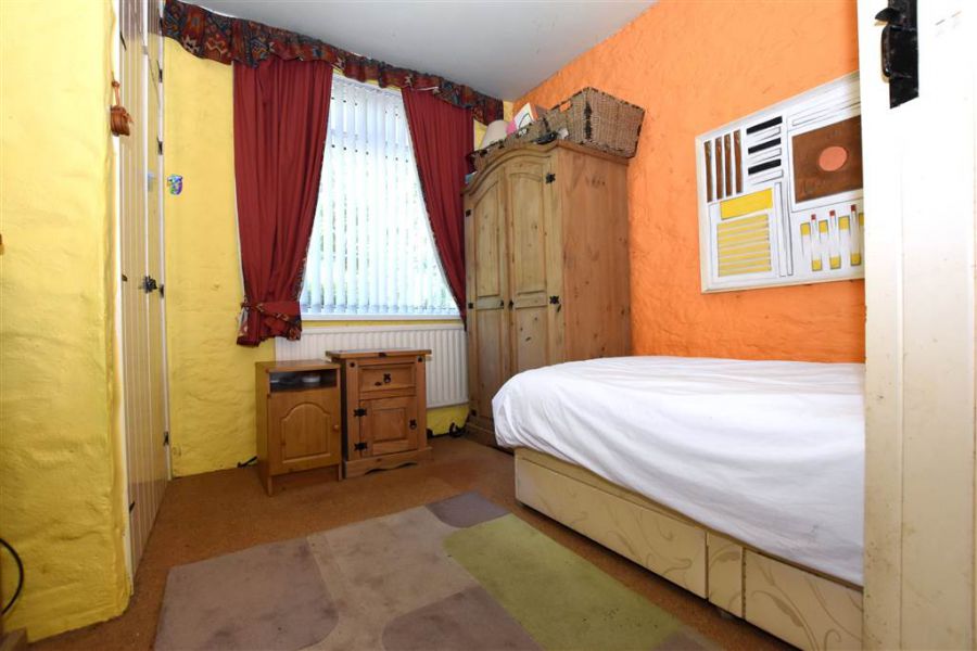 House Outbuildings set on c.six acres, 10 Kilbright Road