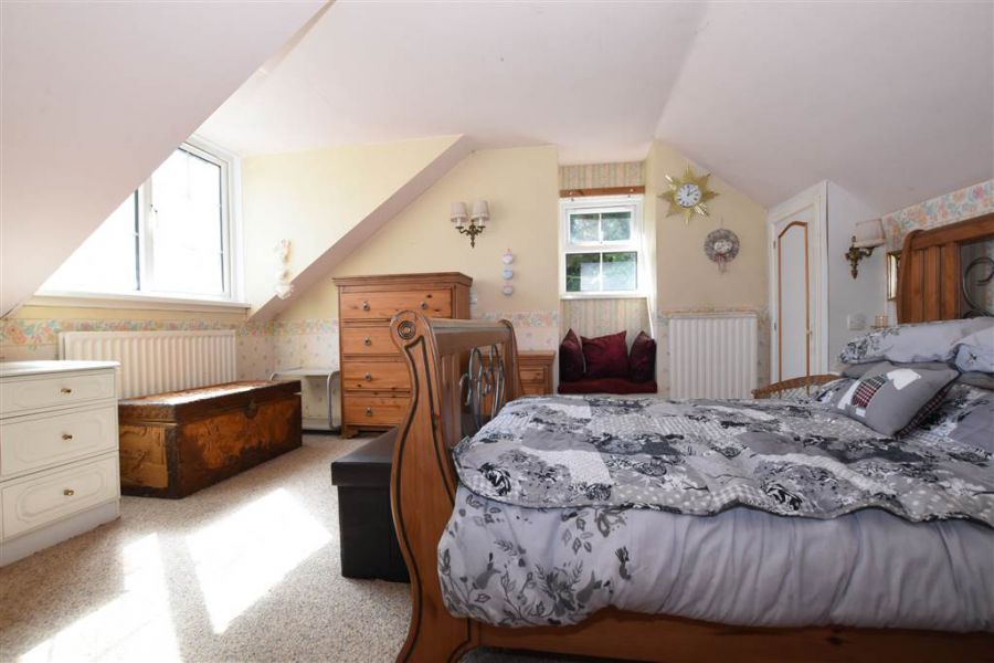 House Outbuildings set on c.six acres, 10 Kilbright Road