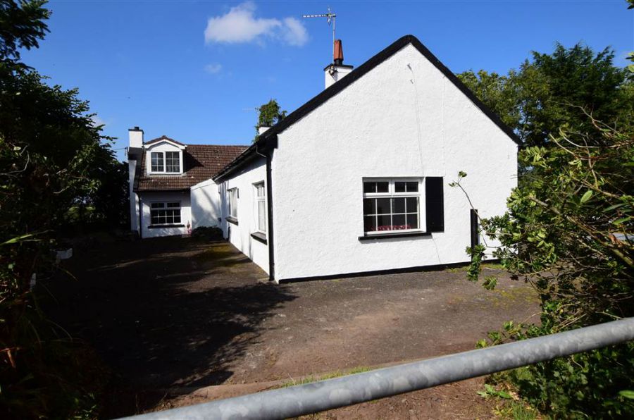 House Outbuildings set on c.six acres, 10 Kilbright Road House Outbuildings set on c.six acres, 10 Kilbright Road