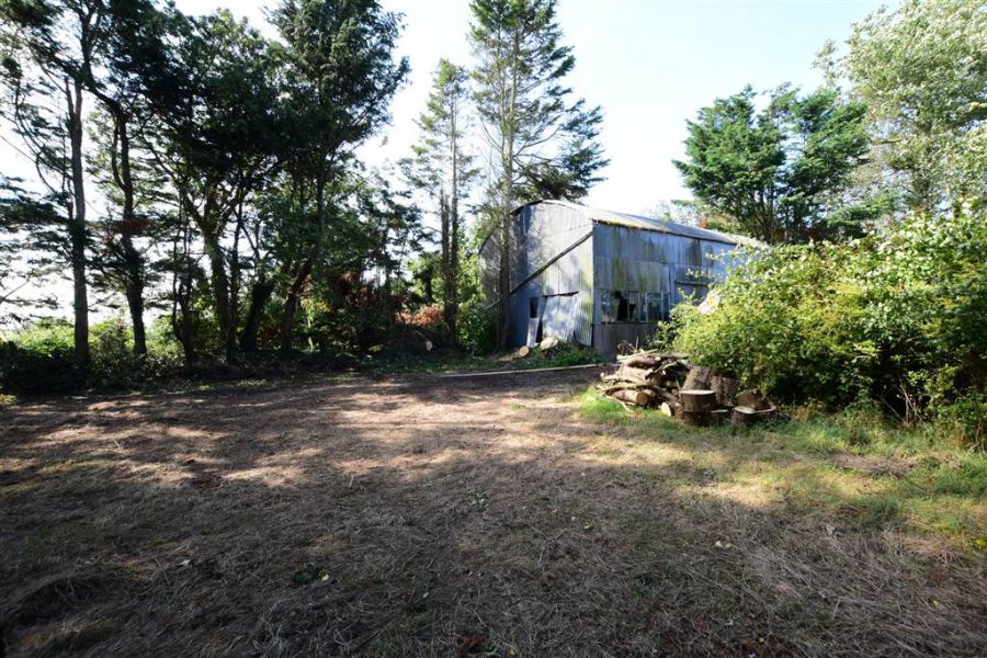 House Outbuildings set on c.six acres, 10 Kilbright Road