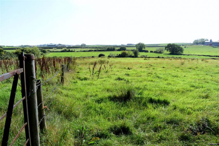 House Outbuildings set on c.six acres, 10 Kilbright Road