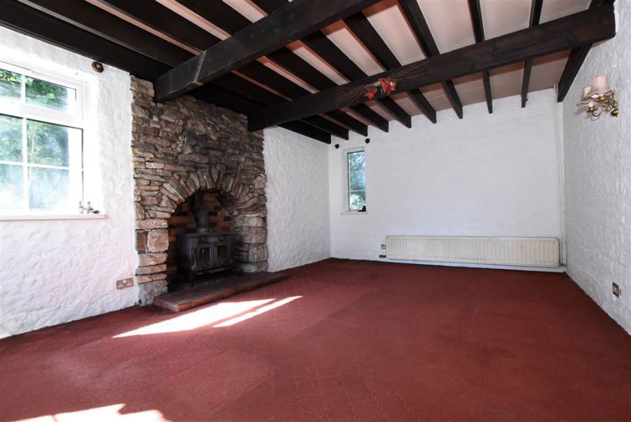 House Outbuildings set on c.six acres, 10 Kilbright Road