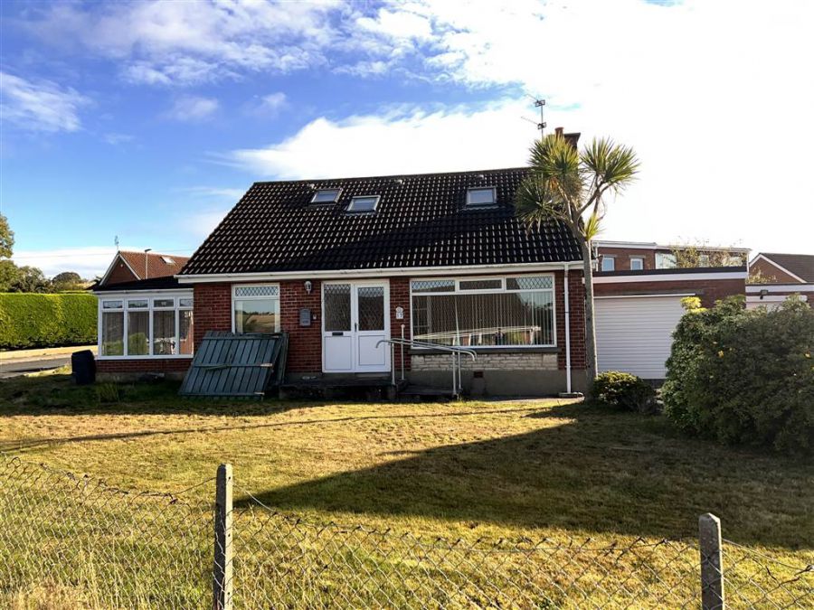 17 Valencia Way South