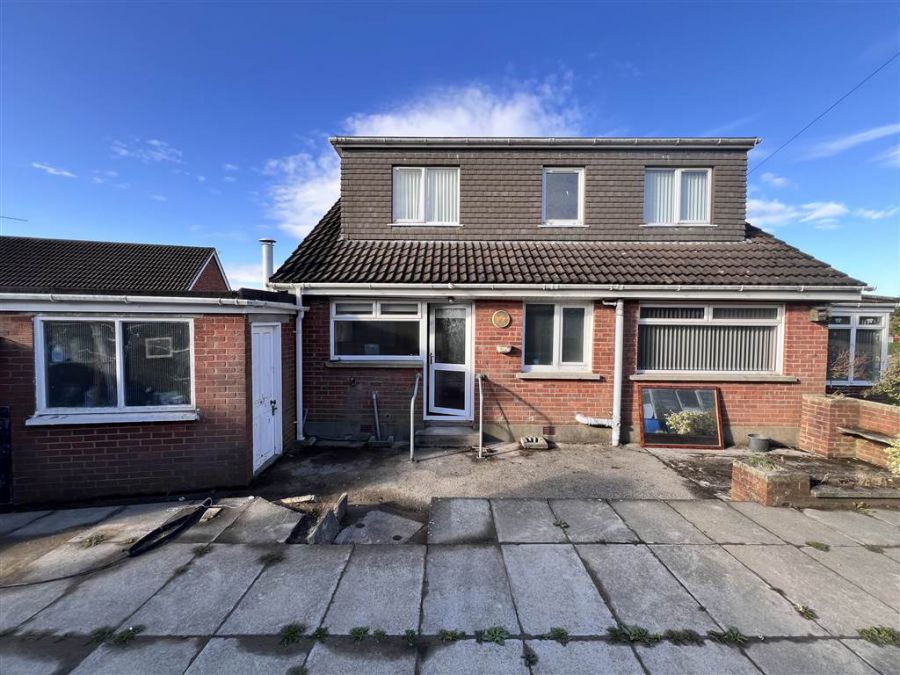 17 Valencia Way South
