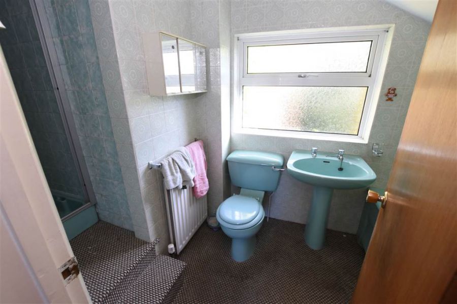 6 Brooklands Road