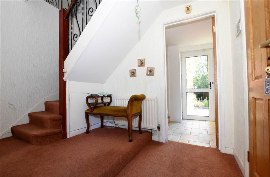 6 Brooklands Road
